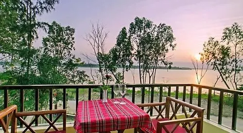 **  The Corner Riverside Hotel Hoi An Vietnam